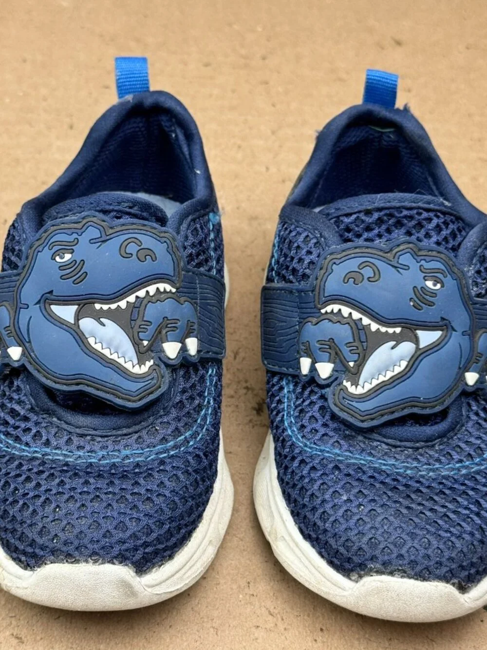 Boys Carter's Blue Dinosaur T-Rex Sneakers Size 7M